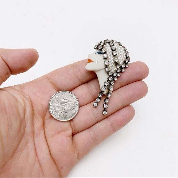 Vintage Porcelain Rhinestone Face Brooch - Picture 4 of 5